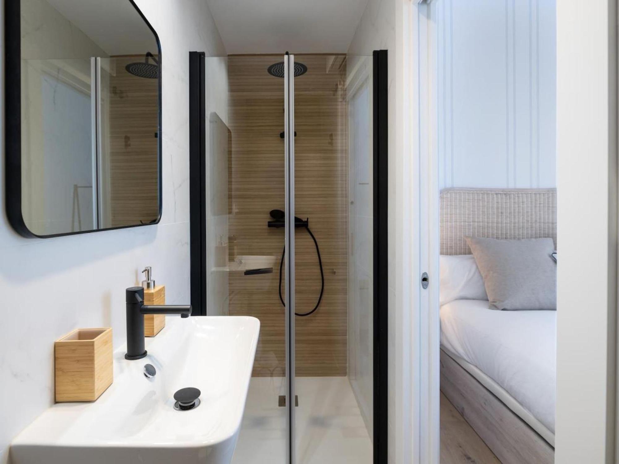 Bright And Elegant Gran Via Apartments Granada Exterior photo
