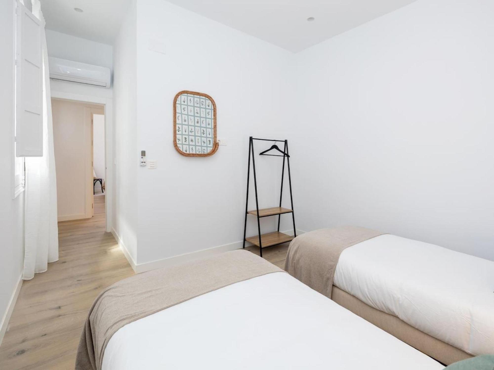 Bright And Elegant Gran Via Apartments Granada Exterior photo